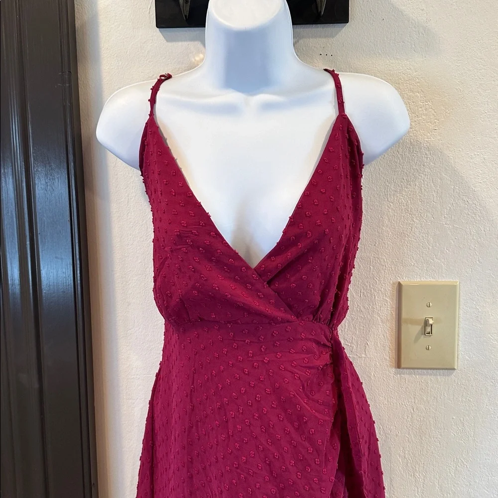 Lulu’s red sleeveless dress size XL, adjustable straps, zipper, slit on side - Picture 2 of 10